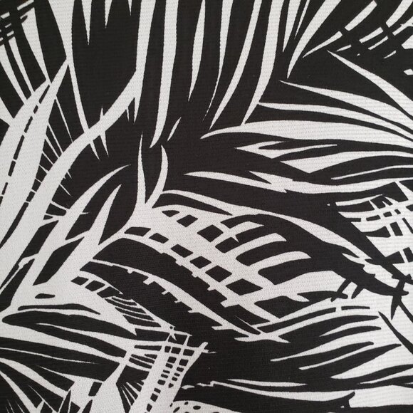 Summer dress - Black and white print - Size PM - Dropped waist with flared skirt - Picture 3 of 3